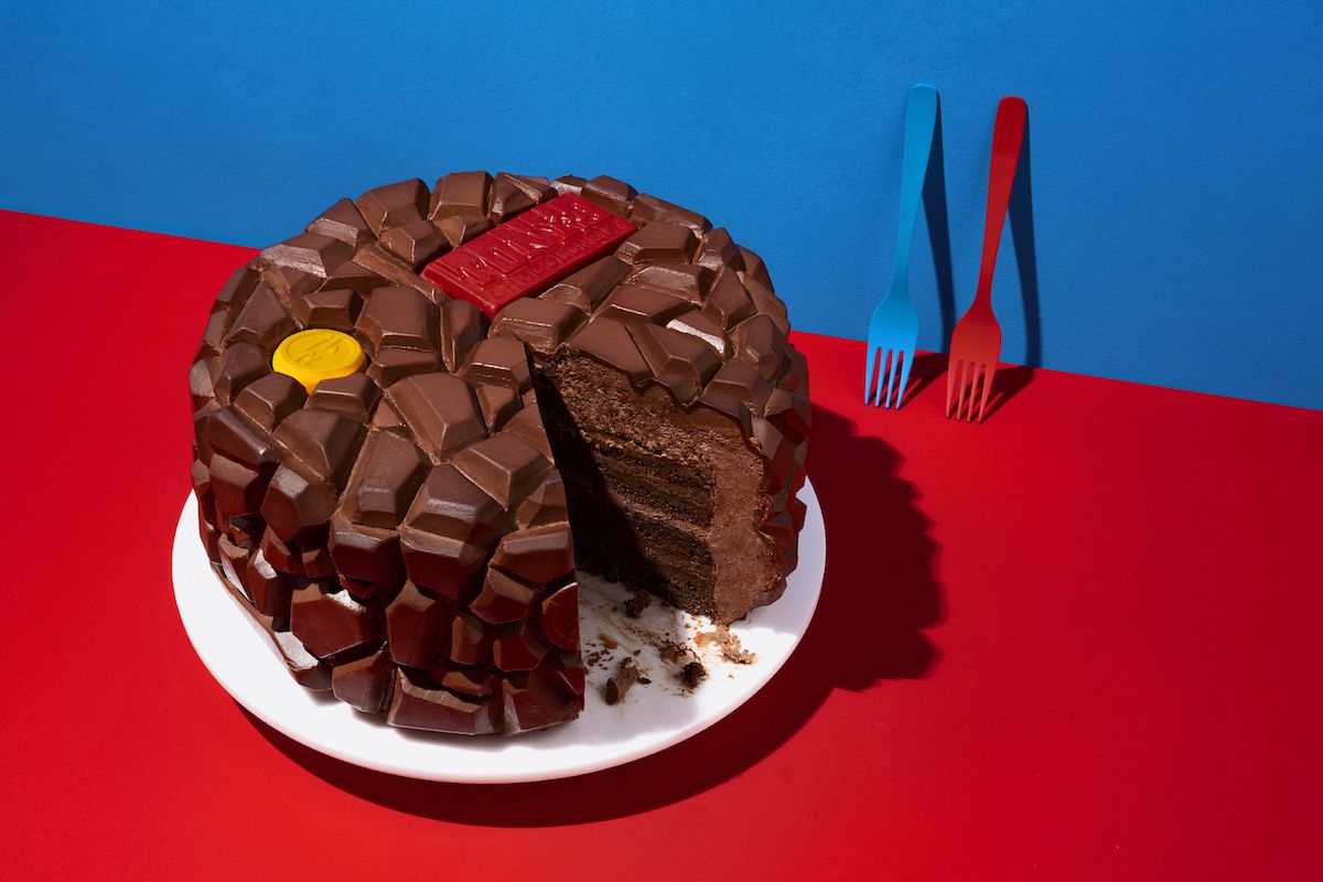 https---www.culy.nl-wp-content-uploads-2020-06-Tonys-Chocolonely-Chocolate-Bar-Chocolate-Cake